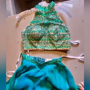 Size 6 Sherry Hill two piece gown!